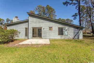 Great 3 bedroom 2 bath home, great price, in a great on Arrowhead Country Club in South Carolina - for sale on GolfHomes.com, golf home, golf lot