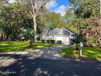 Welcome to your retreat in Boiling Spring Lakes! This home is on The Lakes Country Club in North Carolina - for sale on GolfHomes.com, golf home, golf lot