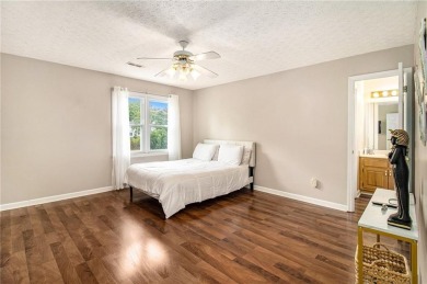 Discover your perfect retreat in this beautiful 4-bedroom, 3 on Canongate On White Oak Golf Course in Georgia - for sale on GolfHomes.com, golf home, golf lot