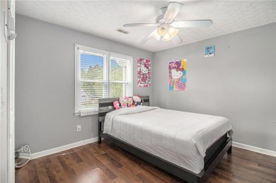 Discover your perfect retreat in this beautiful 4-bedroom, 3 on Canongate On White Oak Golf Course in Georgia - for sale on GolfHomes.com, golf home, golf lot