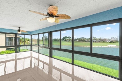 Move-in ready, flex 3BR/2BA condo in desirable Eastgate at on Hunters Run Golf and Country Club in Florida - for sale on GolfHomes.com, golf home, golf lot