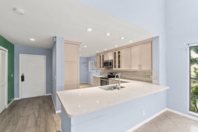 Move-in ready, flex 3BR/2BA condo in desirable Eastgate at on Hunters Run Golf and Country Club in Florida - for sale on GolfHomes.com, golf home, golf lot