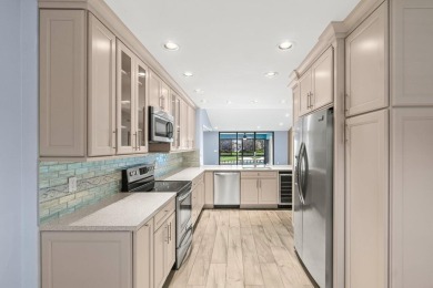 Move-in ready, flex 3BR/2BA condo in desirable Eastgate at on Hunters Run Golf and Country Club in Florida - for sale on GolfHomes.com, golf home, golf lot