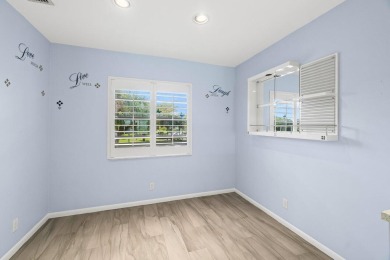 Move-in ready, flex 3BR/2BA condo in desirable Eastgate at on Hunters Run Golf and Country Club in Florida - for sale on GolfHomes.com, golf home, golf lot
