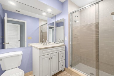 Move-in ready, flex 3BR/2BA condo in desirable Eastgate at on Hunters Run Golf and Country Club in Florida - for sale on GolfHomes.com, golf home, golf lot
