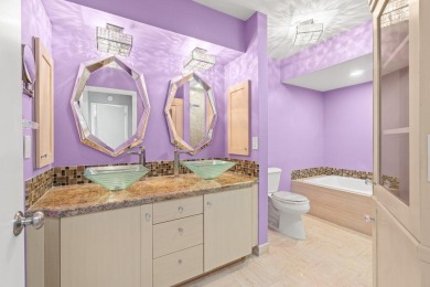 Move-in ready, flex 3BR/2BA condo in desirable Eastgate at on Hunters Run Golf and Country Club in Florida - for sale on GolfHomes.com, golf home, golf lot