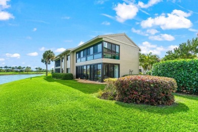 Move-in ready, flex 3BR/2BA condo in desirable Eastgate at on Hunters Run Golf and Country Club in Florida - for sale on GolfHomes.com, golf home, golf lot