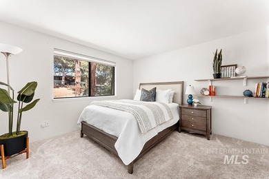 Ideal North End/Highlands location! Fantastic opportunity to buy on Crane Creek Country Club in Idaho - for sale on GolfHomes.com, golf home, golf lot