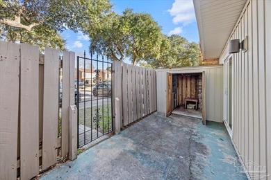 Short-term rental allowed, and these things RENT!   This is the on Perdido Bay Golf Club in Florida - for sale on GolfHomes.com, golf home, golf lot