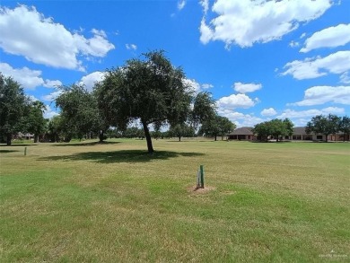 Turn key home,2 bed 2 bath 2 car garage with a bonus side garage on Palacio Real at Monte Cristo in Texas - for sale on GolfHomes.com, golf home, golf lot
