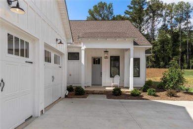 This spec home is 3 bed/2.5 bath + Study, 2,033 sq.ft. on 1 on Grand National Golf Course in Alabama - for sale on GolfHomes.com, golf home, golf lot