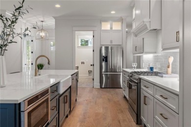 This spec home is 3 bed/2.5 bath + Study, 2,033 sq.ft. on 1 on Grand National Golf Course in Alabama - for sale on GolfHomes.com, golf home, golf lot