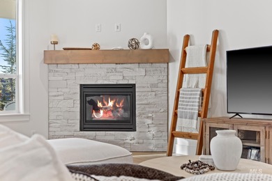 Avoid the wait for construction with this barely-lived-in on Eagle Legacy Golf Course in Idaho - for sale on GolfHomes.com, golf home, golf lot