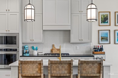 Avoid the wait for construction with this barely-lived-in on Eagle Legacy Golf Course in Idaho - for sale on GolfHomes.com, golf home, golf lot