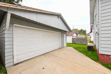 Many updates to this bungalow located across the street from a on Washington Park Golf Course in Wisconsin - for sale on GolfHomes.com, golf home, golf lot