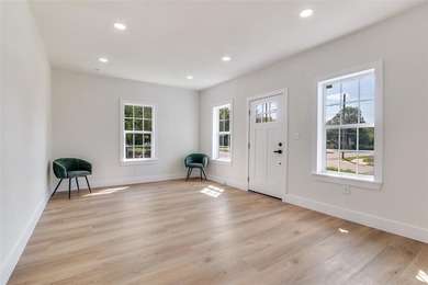 Completely Renovated East Dallas Gem - 3 Beds, 2 Baths, 2 Living on Tenison Park Golf Club in Texas - for sale on GolfHomes.com, golf home, golf lot