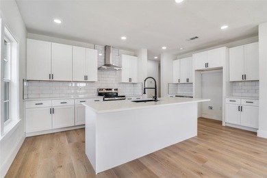 Completely Renovated East Dallas Gem - 3 Beds, 2 Baths, 2 Living on Tenison Park Golf Club in Texas - for sale on GolfHomes.com, golf home, golf lot