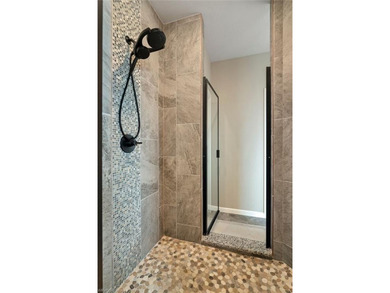 Beautiful 4 bedroom, 3 bath home located on the golf course on Eagle Crest Golf Course in Arkansas - for sale on GolfHomes.com, golf home, golf lot