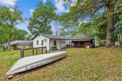 Welcome to 128 Cardinal Drive. Quiet, quaint home located on on Mannitto Golf Club in Pennsylvania - for sale on GolfHomes.com, golf home, golf lot