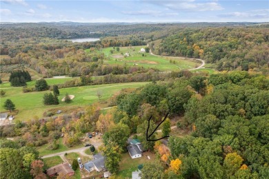 Welcome to 128 Cardinal Drive. Quiet, quaint home located on on Mannitto Golf Club in Pennsylvania - for sale on GolfHomes.com, golf home, golf lot