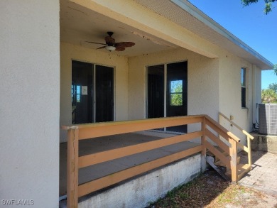 INVESTOR/REHAB opportunity in the SW Florida community of on Rotonda Golf and Country Club The Links Course in Florida - for sale on GolfHomes.com, golf home, golf lot
