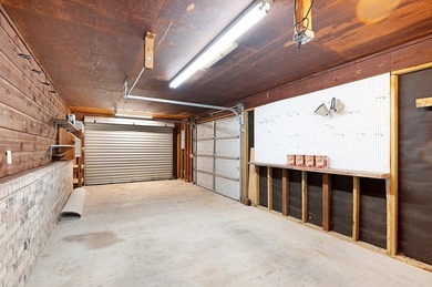 Charming Brick Home in Rayburn Resort & Country Club Community on Rayburn Country Club in Texas - for sale on GolfHomes.com, golf home, golf lot