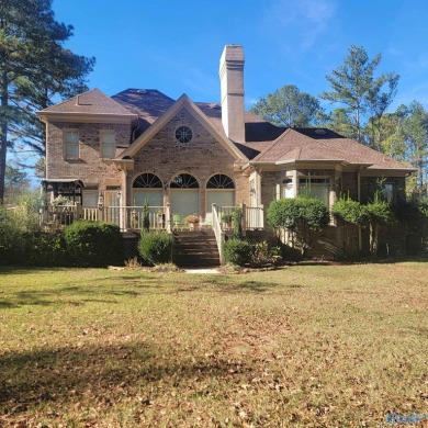 New on Market!  125 Highlands Cherokee Ridge, Al $599,900 This on Cherokee Ridge Country Club in Alabama - for sale on GolfHomes.com, golf home, golf lot