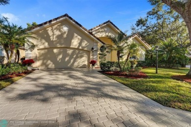 Welcome to Eagle Trace, a Public Golf Community! Featuring man on TPC Eagle Trace in Florida - for sale on GolfHomes.com, golf home, golf lot