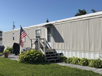 Island Life is calling. CORNER LOT with over 120 ft of street on Key West Golf Club in Florida - for sale on GolfHomes.com, golf home, golf lot