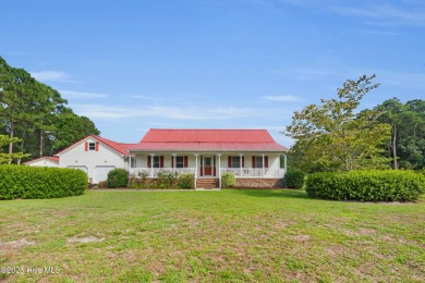 Welcome to 497 Hardison Drive in the heart of Lake Minnesott on Minnesott Golf and Country Club in North Carolina - for sale on GolfHomes.com, golf home, golf lot