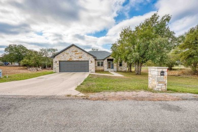 Beautiful custom-built 3-bedroom, 2-bath home with office on  in Texas - for sale on GolfHomes.com, golf home, golf lot