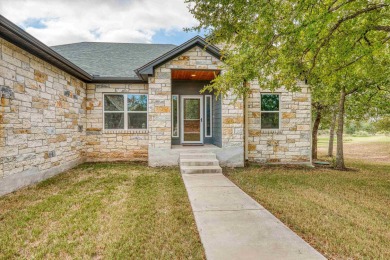 Beautiful custom-built 3-bedroom, 2-bath home with office on  in Texas - for sale on GolfHomes.com, golf home, golf lot