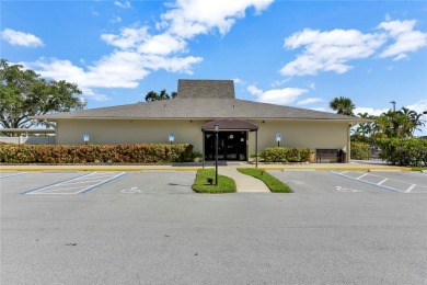 Live the relaxed Florida lifestyle in this desirable 1st floor on Vero Beach South Golf Course in Florida - for sale on GolfHomes.com, golf home, golf lot