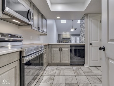 VALLE VISTA GOLF COURSE * MAIN LEVEL RANCH UPDATED CONDO * on Valle Vista Country Club in Indiana - for sale on GolfHomes.com, golf home, golf lot