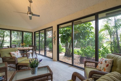 End unit villa in Boca Pointe's La Mirada with soaring ceilings on Boca Pointe Country Club in Florida - for sale on GolfHomes.com, golf home, golf lot