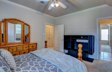 Gorgeous Home in the Lawrence Addition of Maumelle! This on Maumelle Golf and Country Club in Arkansas - for sale on GolfHomes.com, golf home, golf lot