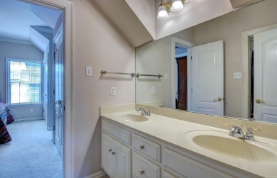 Gorgeous Home in the Lawrence Addition of Maumelle! This on Maumelle Golf and Country Club in Arkansas - for sale on GolfHomes.com, golf home, golf lot