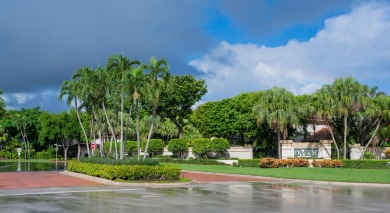 End unit villa in Boca Pointe's La Mirada with soaring ceilings on Boca Pointe Country Club in Florida - for sale on GolfHomes.com, golf home, golf lot