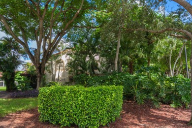End unit villa in Boca Pointe's La Mirada with soaring ceilings on Boca Pointe Country Club in Florida - for sale on GolfHomes.com, golf home, golf lot