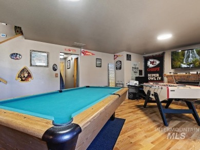 Great 4-Bedroom Home on Lakeview Golf Course - Priced to Sell! on Lakeview Golf Club in Idaho - for sale on GolfHomes.com, golf home, golf lot