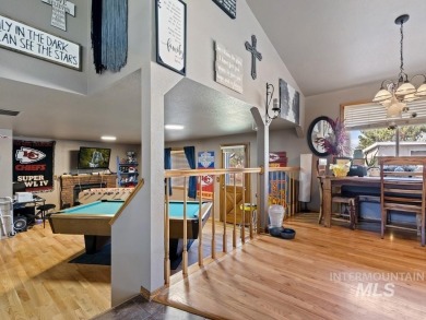 Great 4-Bedroom Home on Lakeview Golf Course - Priced to Sell! on Lakeview Golf Club in Idaho - for sale on GolfHomes.com, golf home, golf lot