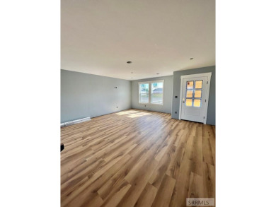 Beautiful Home in a Prime Location!  If you're looking for a new on Sand Creek Golf Course in Idaho - for sale on GolfHomes.com, golf home, golf lot