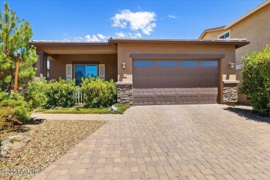 Lovely, single story, 2 bedroom, plus den, 2 bath, 2 car garage on Prescott Lakes Golf and Country Club in Arizona - for sale on GolfHomes.com, golf home, golf lot
