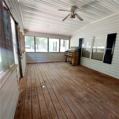 Charming  Move-In Ready in Turtle Cove!

Welcome to 281 on Turtle Cove Golf Course in Georgia - for sale on GolfHomes.com, golf home, golf lot
