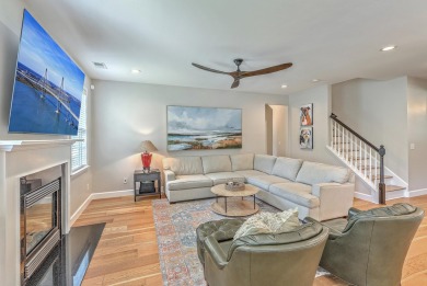 Enjoy the convenience of being close to downtown Charleston and on Charleston Municipal Golf Course in South Carolina - for sale on GolfHomes.com, golf home, golf lot