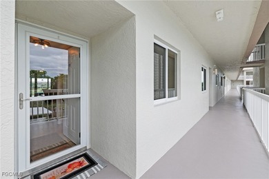 Immaculate and tastefully decorated 2-bedroom, 2-bath Glen Abbey on Golfview Golf and Racquet Club in Florida - for sale on GolfHomes.com, golf home, golf lot