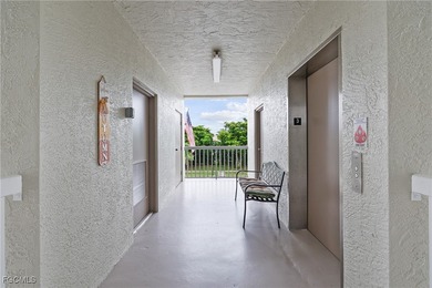 Immaculate and tastefully decorated 2-bedroom, 2-bath Glen Abbey on Golfview Golf and Racquet Club in Florida - for sale on GolfHomes.com, golf home, golf lot