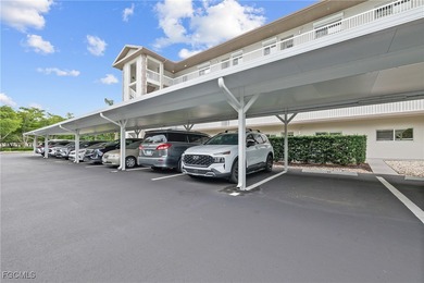 Immaculate and tastefully decorated 2-bedroom, 2-bath Glen Abbey on Golfview Golf and Racquet Club in Florida - for sale on GolfHomes.com, golf home, golf lot