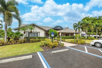 Immaculate and tastefully decorated 2-bedroom, 2-bath Glen Abbey on Golfview Golf and Racquet Club in Florida - for sale on GolfHomes.com, golf home, golf lot