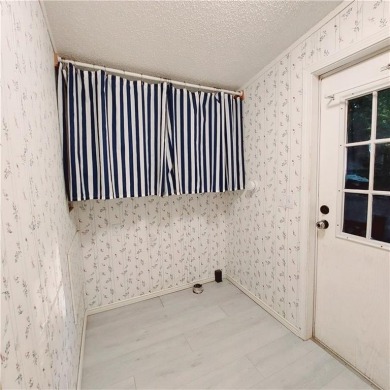 Charming  Move-In Ready in Turtle Cove!

Welcome to 281 on Turtle Cove Golf Course in Georgia - for sale on GolfHomes.com, golf home, golf lot